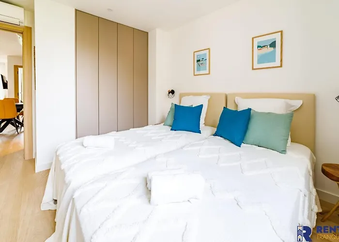 Le Standing Wifi Coeur De Port Apartment Antibes