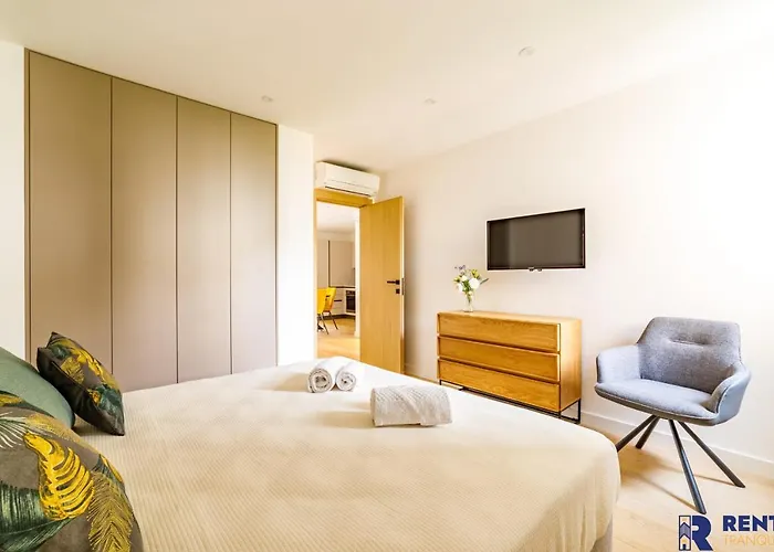 Le Standing Wifi Coeur De Port *