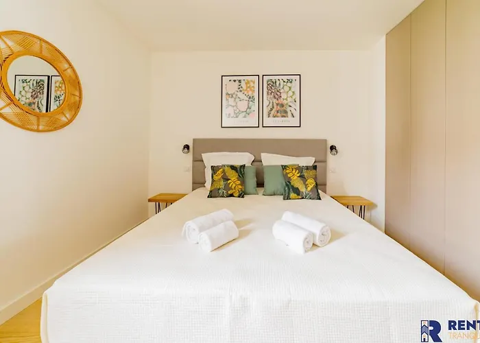 Le Standing Wifi Coeur De Port * Антиб